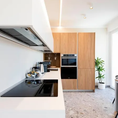 Lusso-vista Lago Nuovissimo Attico Con Jacuzzi *