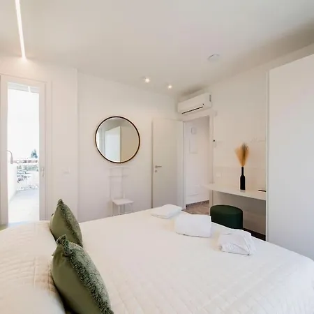 Lusso-vista Lago Nuovissimo Attico Con Jacuzzi