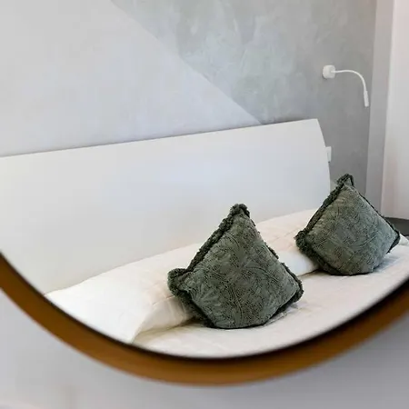 Lusso-vista Lago Nuovissimo Attico Con Jacuzzi *